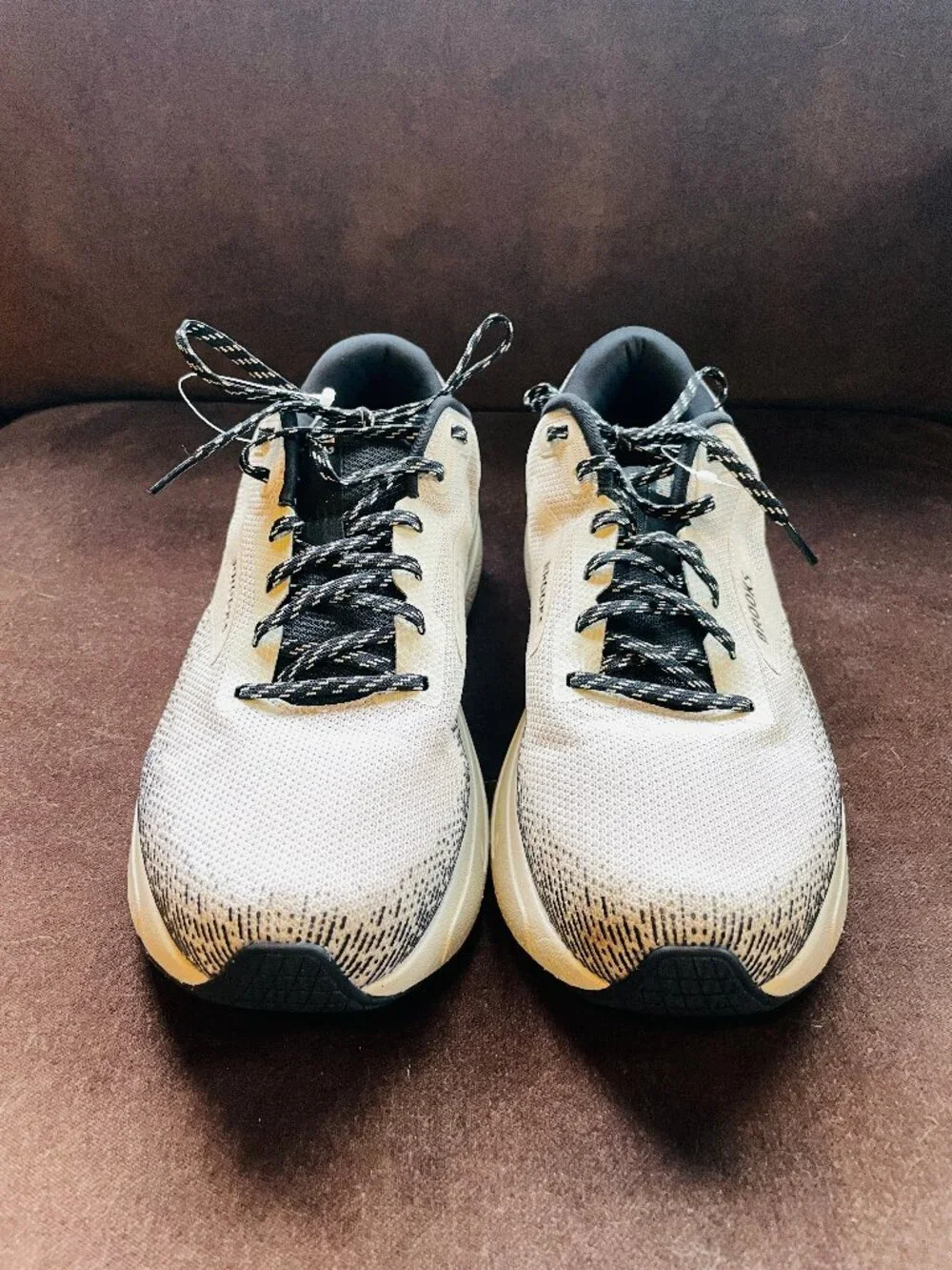 Brooks Ghost 2 Max Sneakers Men 11 US Pelican Black Running 1104311D-092 Medium - Picture 2 of 5